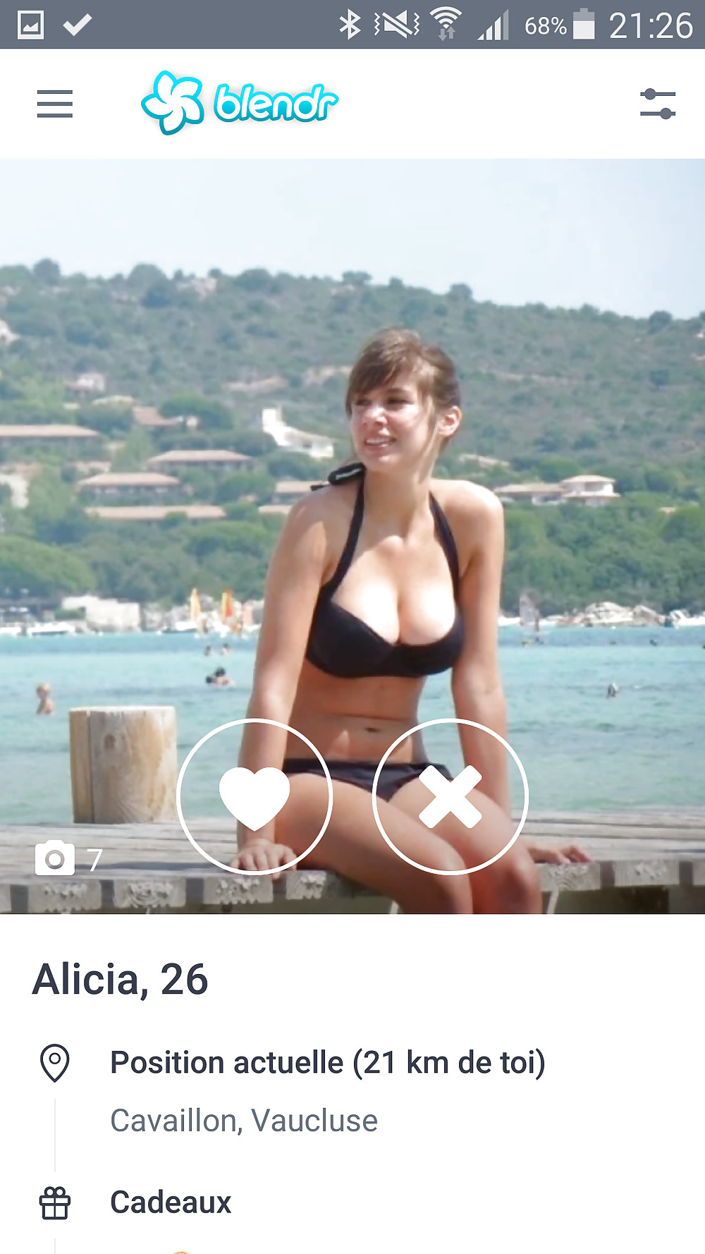 Jeune nana cherche mec assez mignon pour lui faire vivre une bonne nuit de sexe